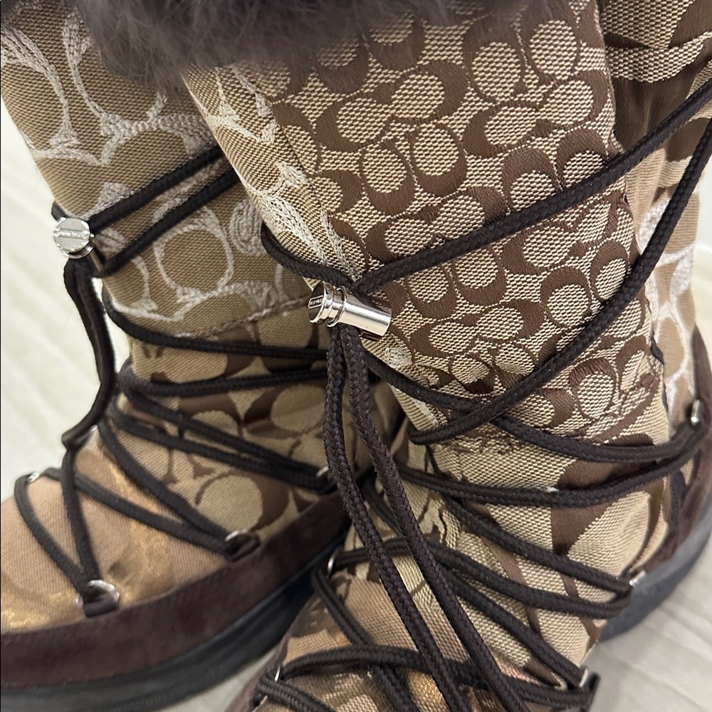 COACH SPECIAL EDITION FUR BOOTS - Picture 6 of 6